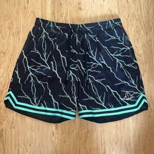 PUMA HOOPS x HARRY POTTER™ Women's Sports Bra and Athletic Shorts